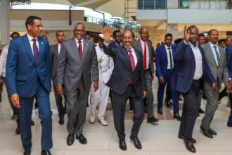 Madaxweynaha JFS oo booqday qaar ka mid ah Suuqyada ganacsiga bulshada Soomaaliyeed ee Kenya